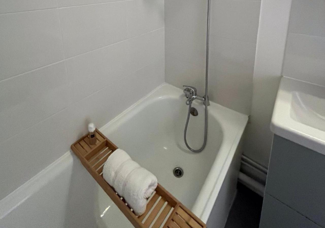 Appartement Le Montreuillois ! Parking Prive Et Metro A Proximite à Montreuil  Extérieur photo